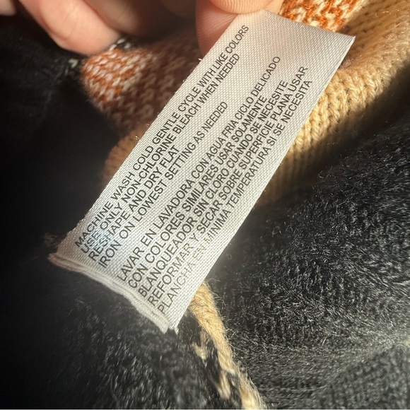 Carolyn Taylor Reindeer Rudolph Christmas Sweater Size Large Novelty Soft Party - Picture 9 of 10